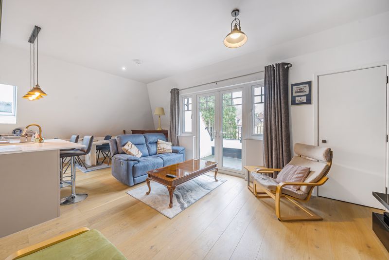 Living room- click for photo gallery